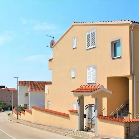 Гостевой дом Jure Примоштен