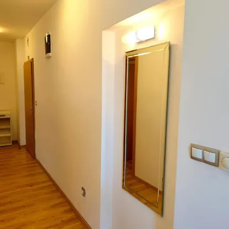 Jure 3* Primošten