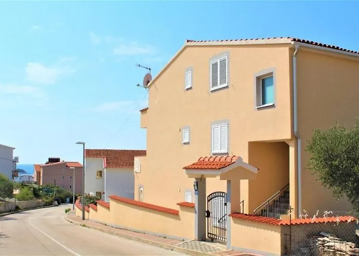 Гостевой дом Jure Примоштен